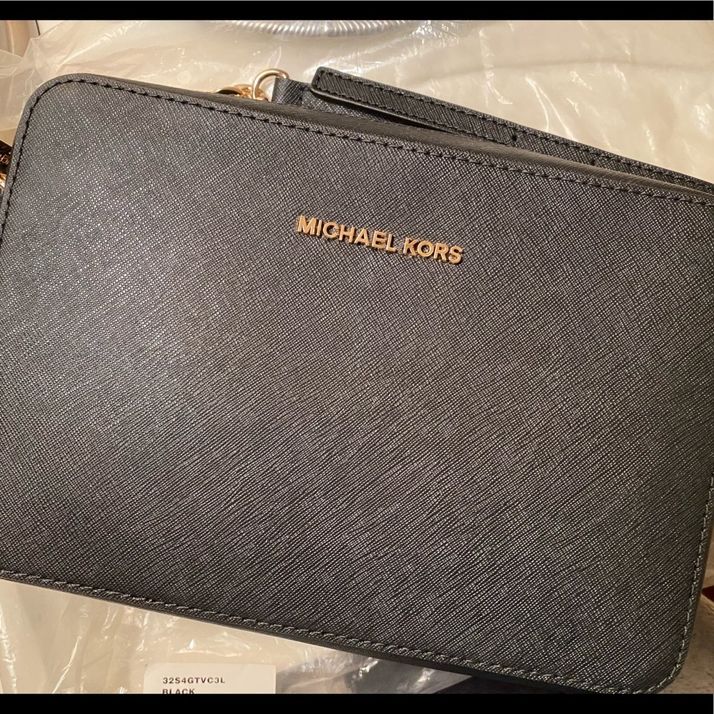 Michael Kors Jet Set East West Leather Crossbody